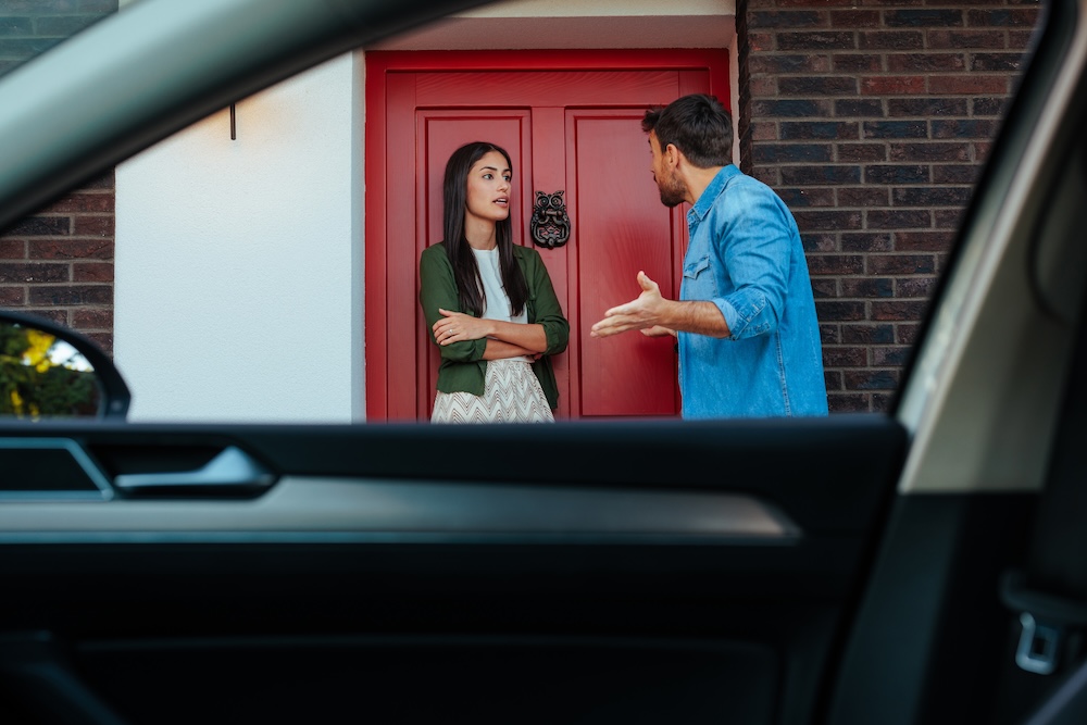 Setting Boundaries in Relationships – Divorced Girl Smiling